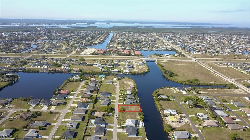2905 Sw 2nd Ter, CAPE CORAL