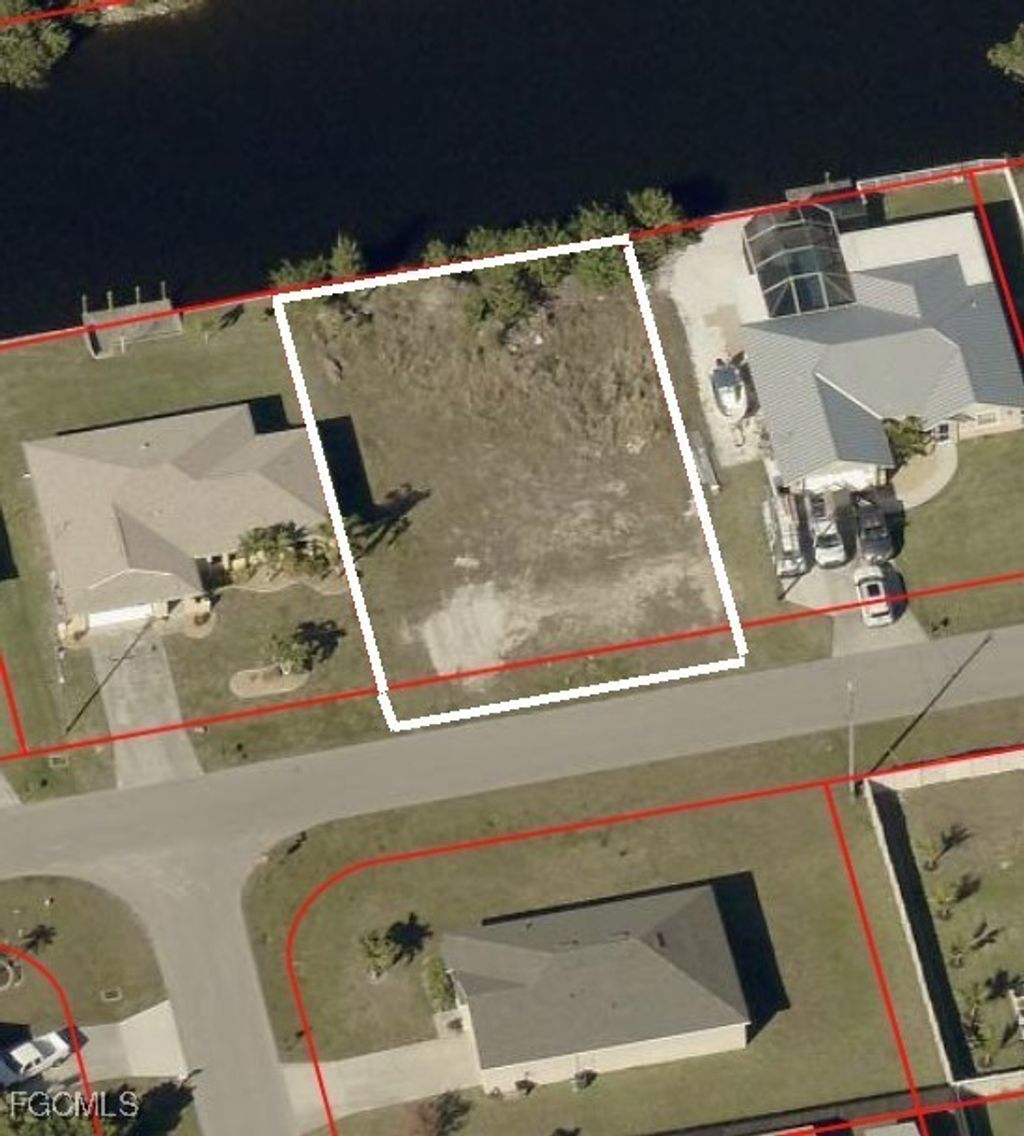 123 Sw 35th Ter, CAPE CORAL