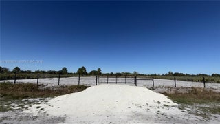 Photo of Listing #A11936224