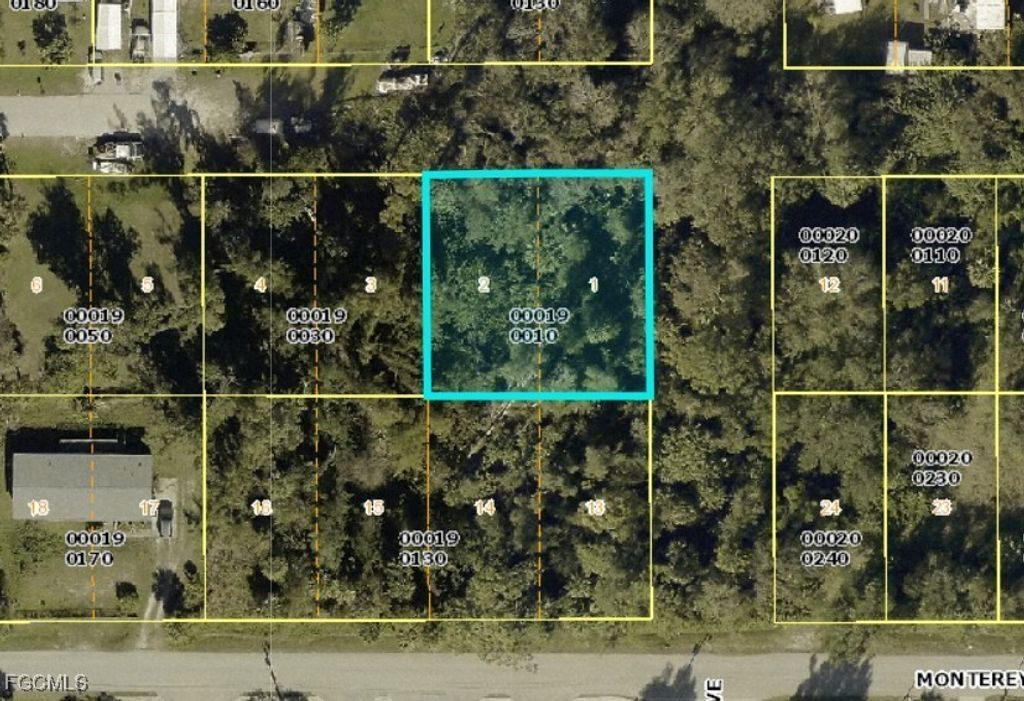 433 Santa Cruz St, NORTH FORT MYERS