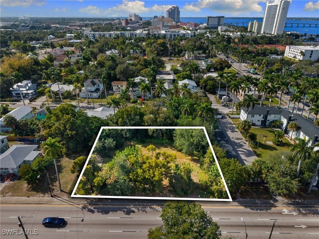 1526 Park Ave, FORT MYERS