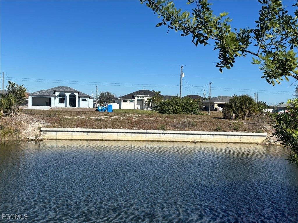 110 Nw 6th St, CAPE CORAL