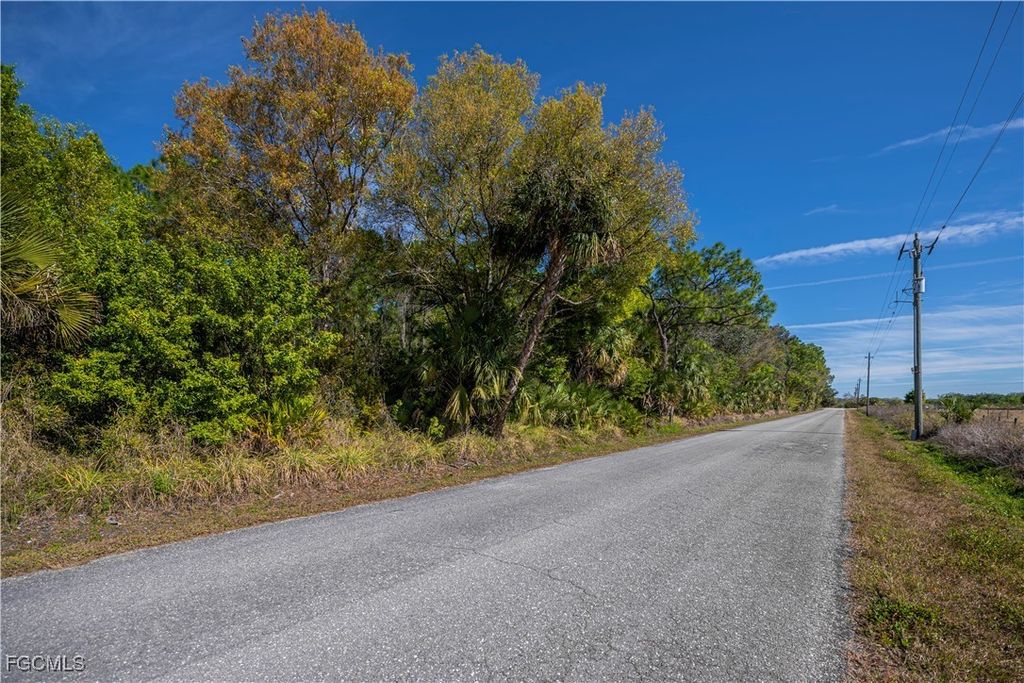 900 G Rd, LABELLE