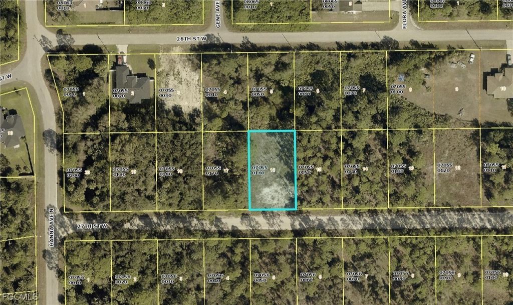 2760 27th St W, LEHIGH ACRES