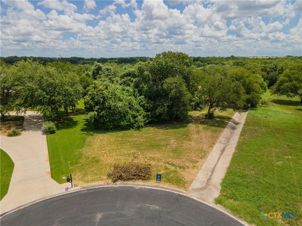 1931 Monterrey Oak, Seguin