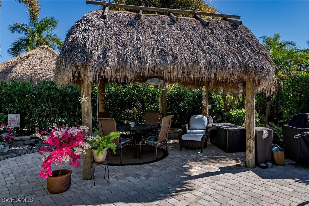 13466 Ladyfish Ln, Naples