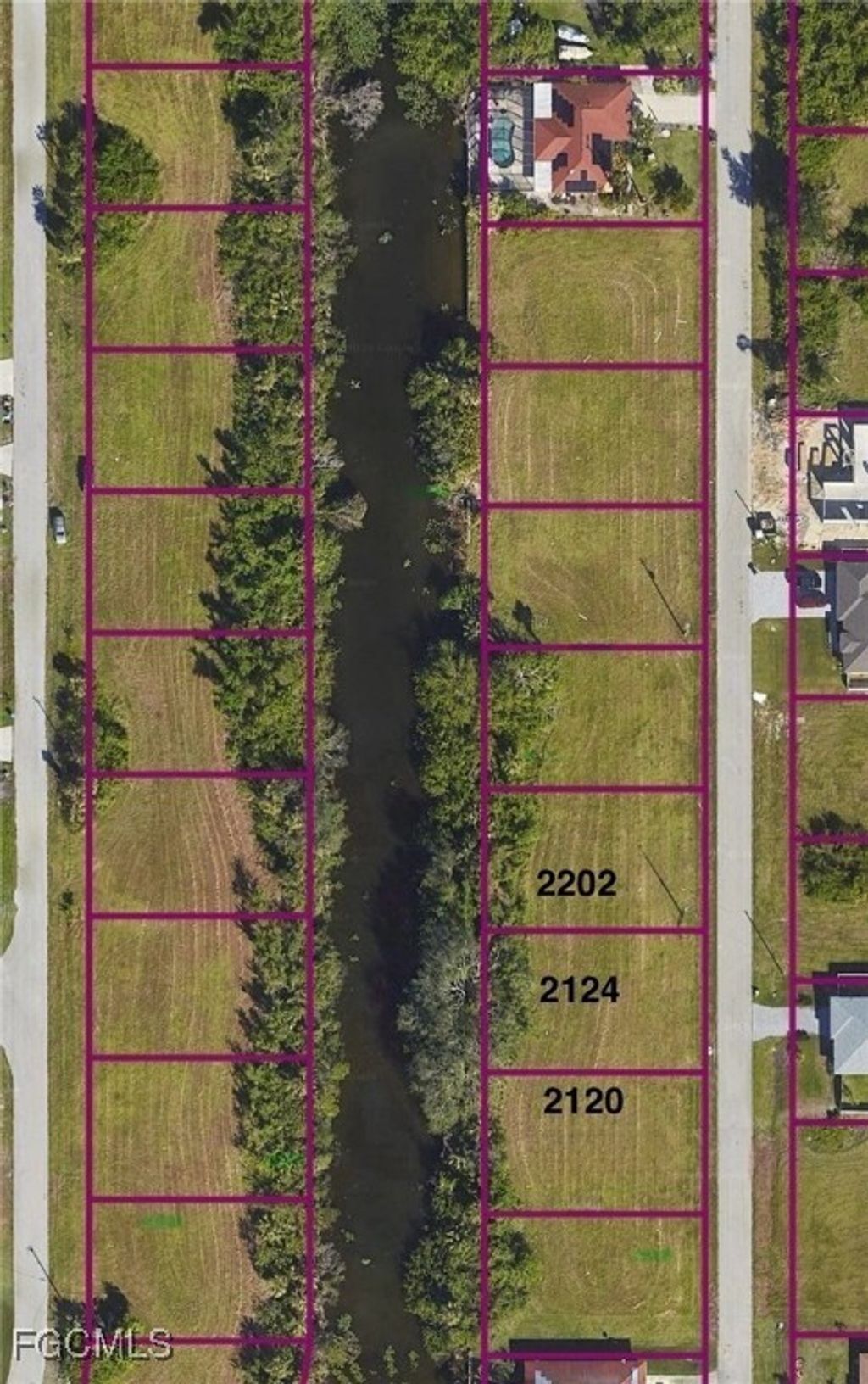 2124 Ne 22nd Ave, CAPE CORAL
