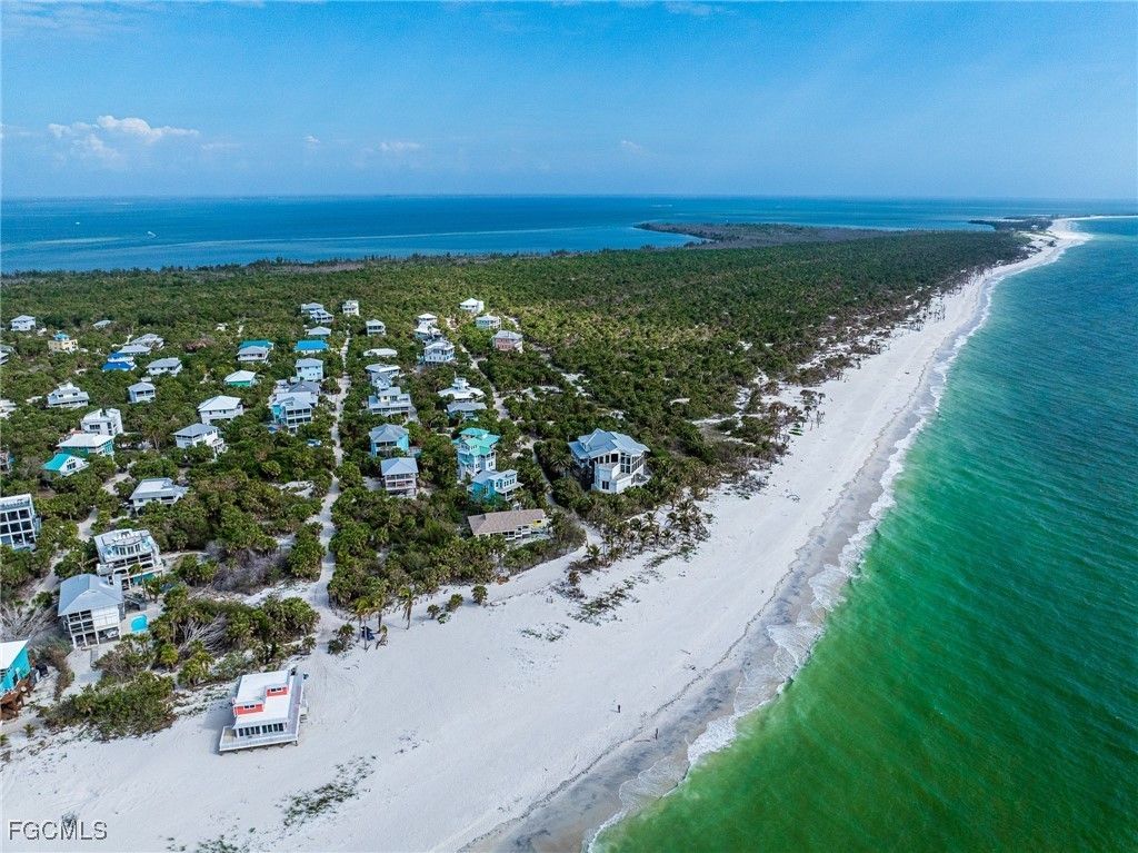 171 Swallow Dr, Captiva