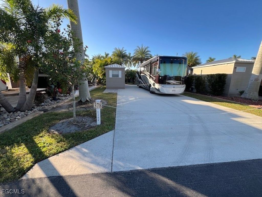 10342 Prairie Iris Trl, FORT MYERS
