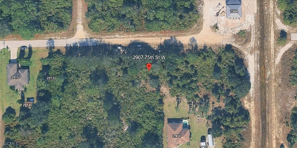 2907 75th St W, LEHIGH ACRES