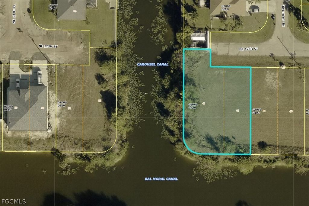 1328 Ne 12th St, Cape Coral