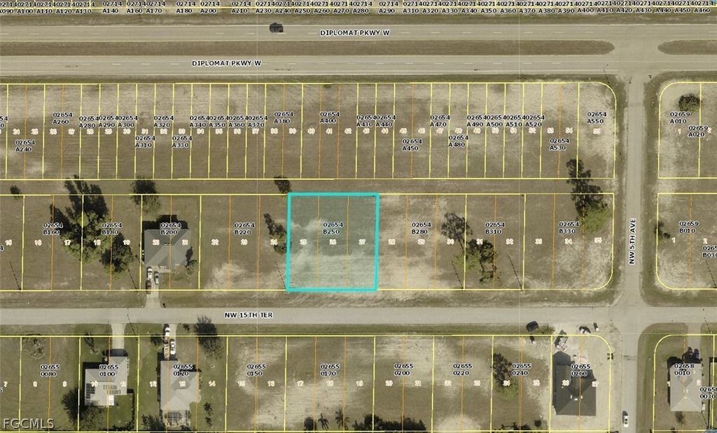543 Nw 15th Ter, Cape Coral
