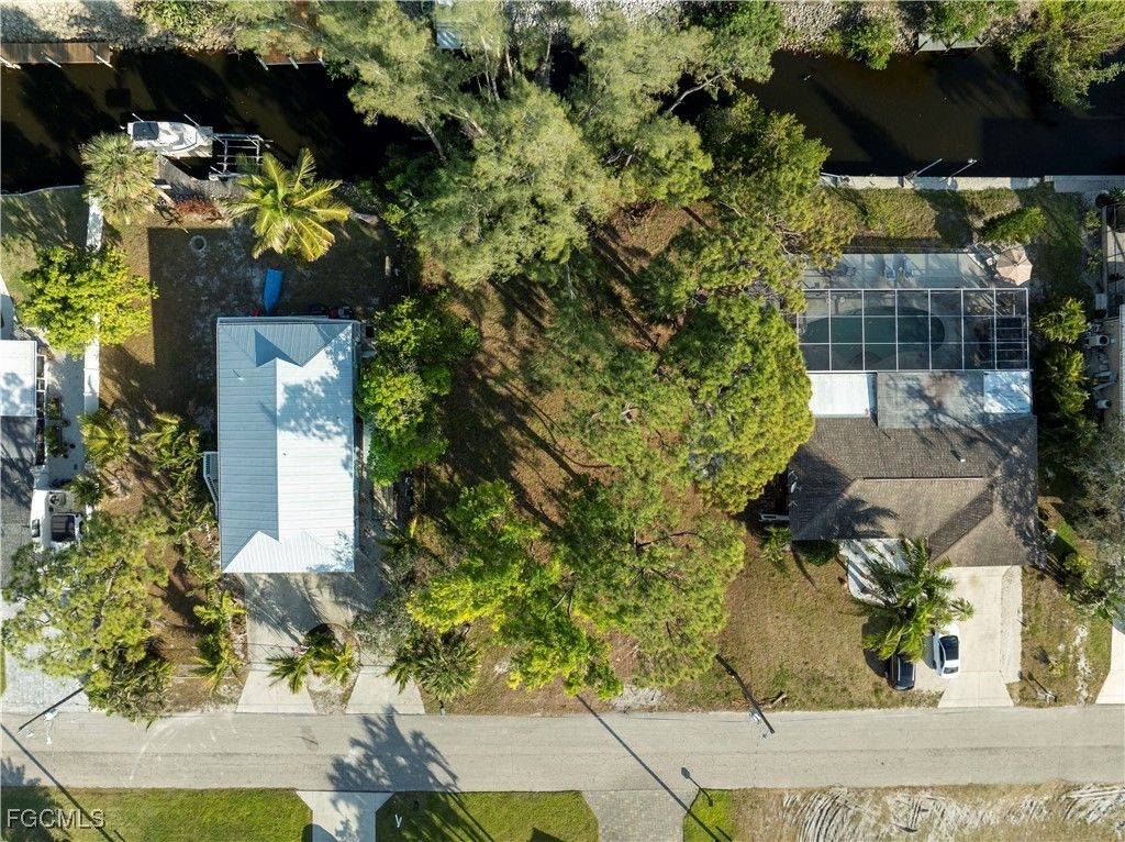 27290 J C Ln, BONITA SPRINGS