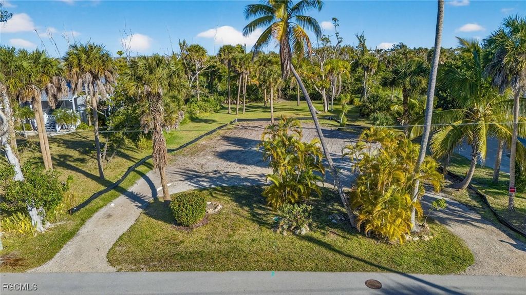 1835 Ardsley Way, SANIBEL