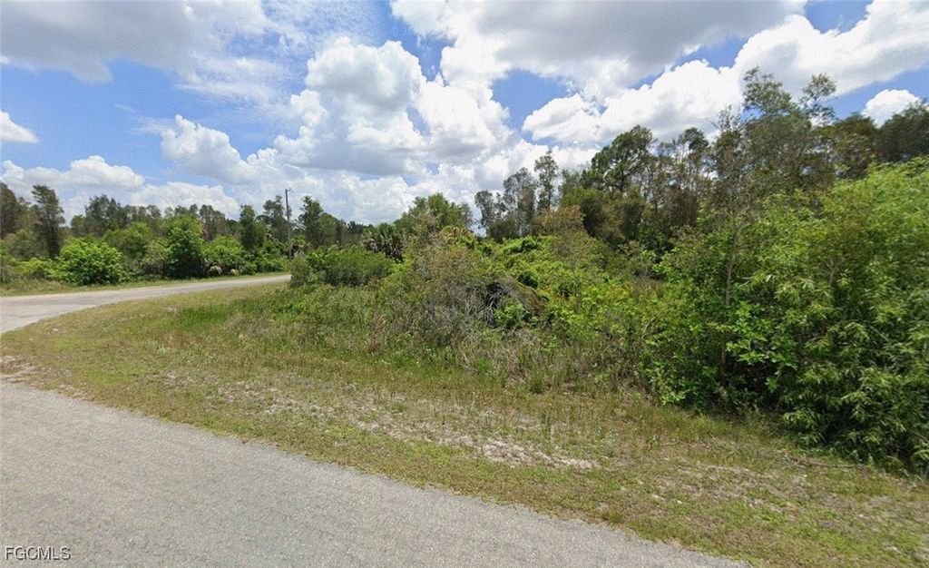 982 Plantation Rd, LEHIGH ACRES