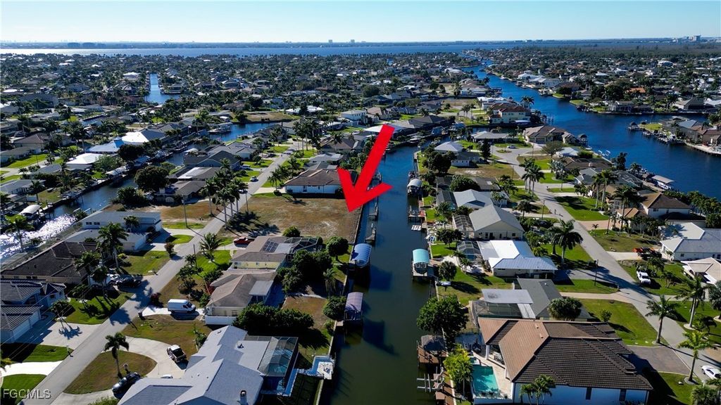 4920 Seville Ct, CAPE CORAL