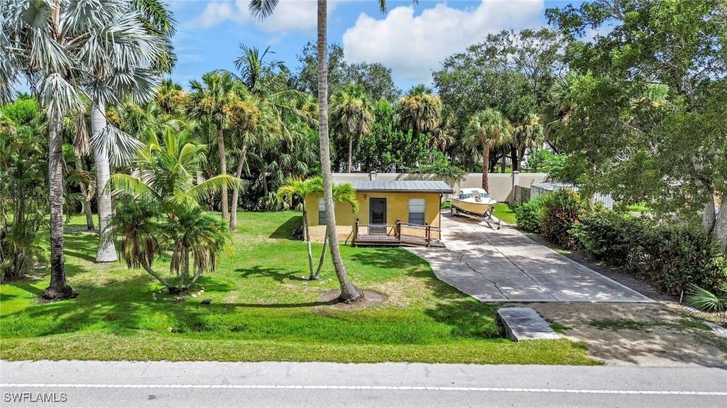 1931 Danford St, NAPLES
