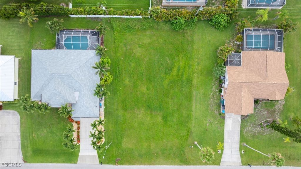 2247 Sw 27th St, CAPE CORAL