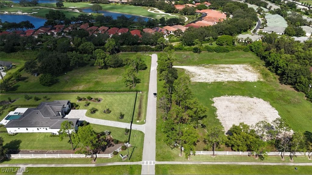 5458 Cherry Wood Dr, Naples