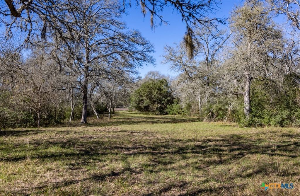 000 County Road 284, Edna