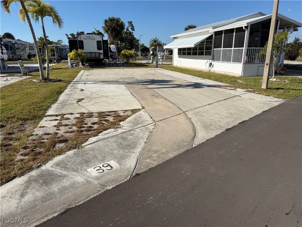 19681 Summerlin #39 Rd, FORT MYERS