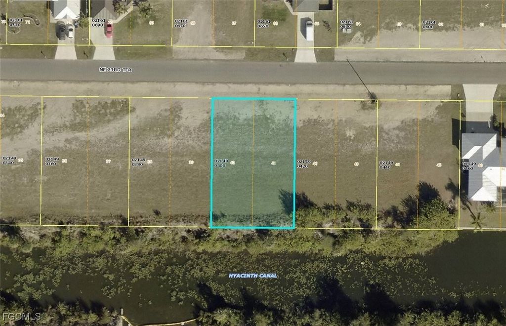 908 Ne 20th St, CAPE CORAL