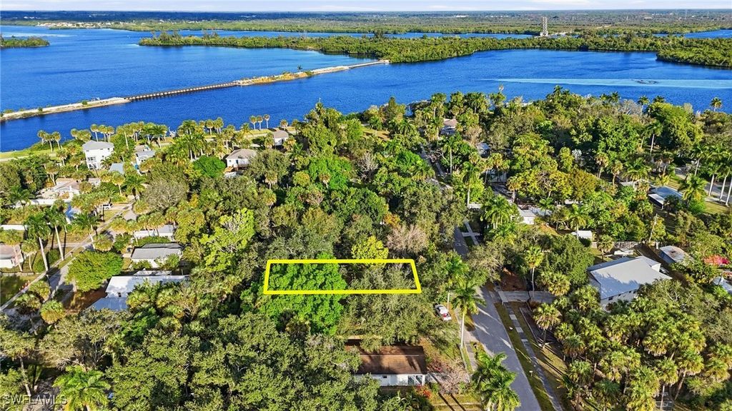 228 Delray Ave, Fort Myers