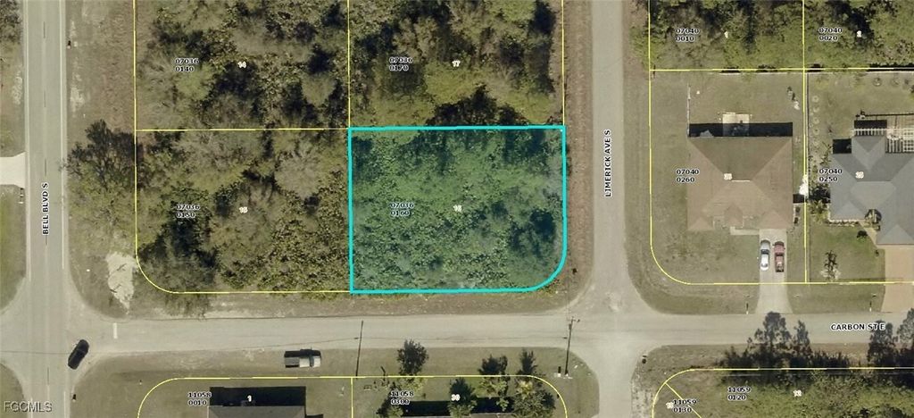 402/404 Limerick Ave S, Lehigh Acres