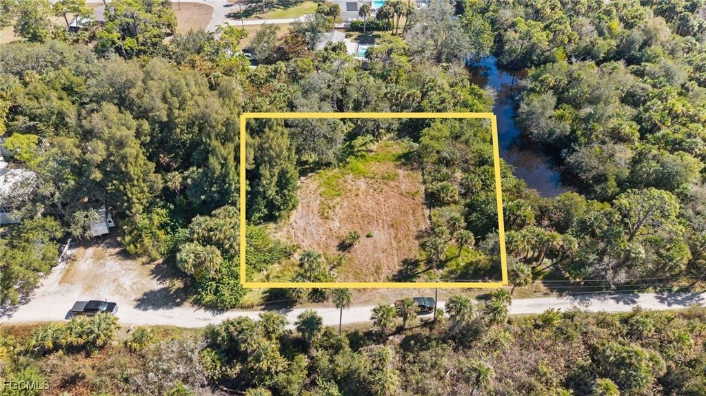 16920 Pelican Way, NORTH FORT MYERS