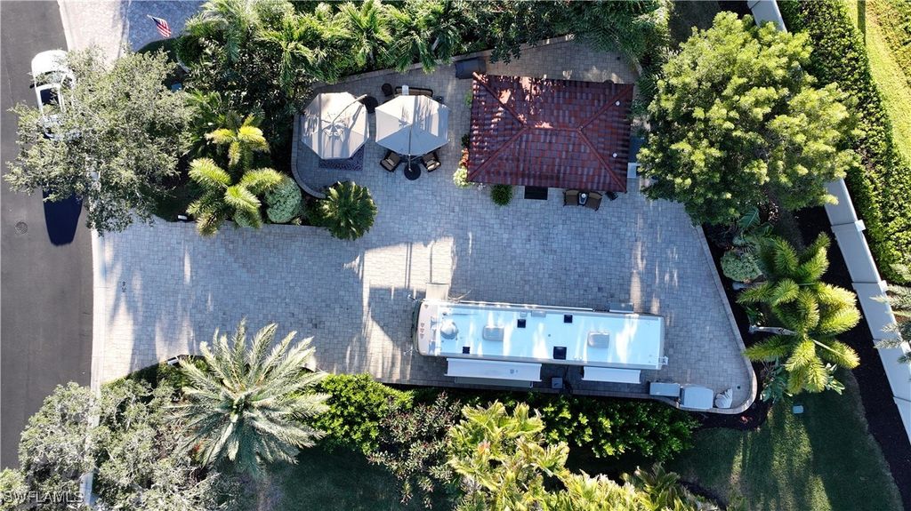 4620 Southern Breeze Dr, NAPLES