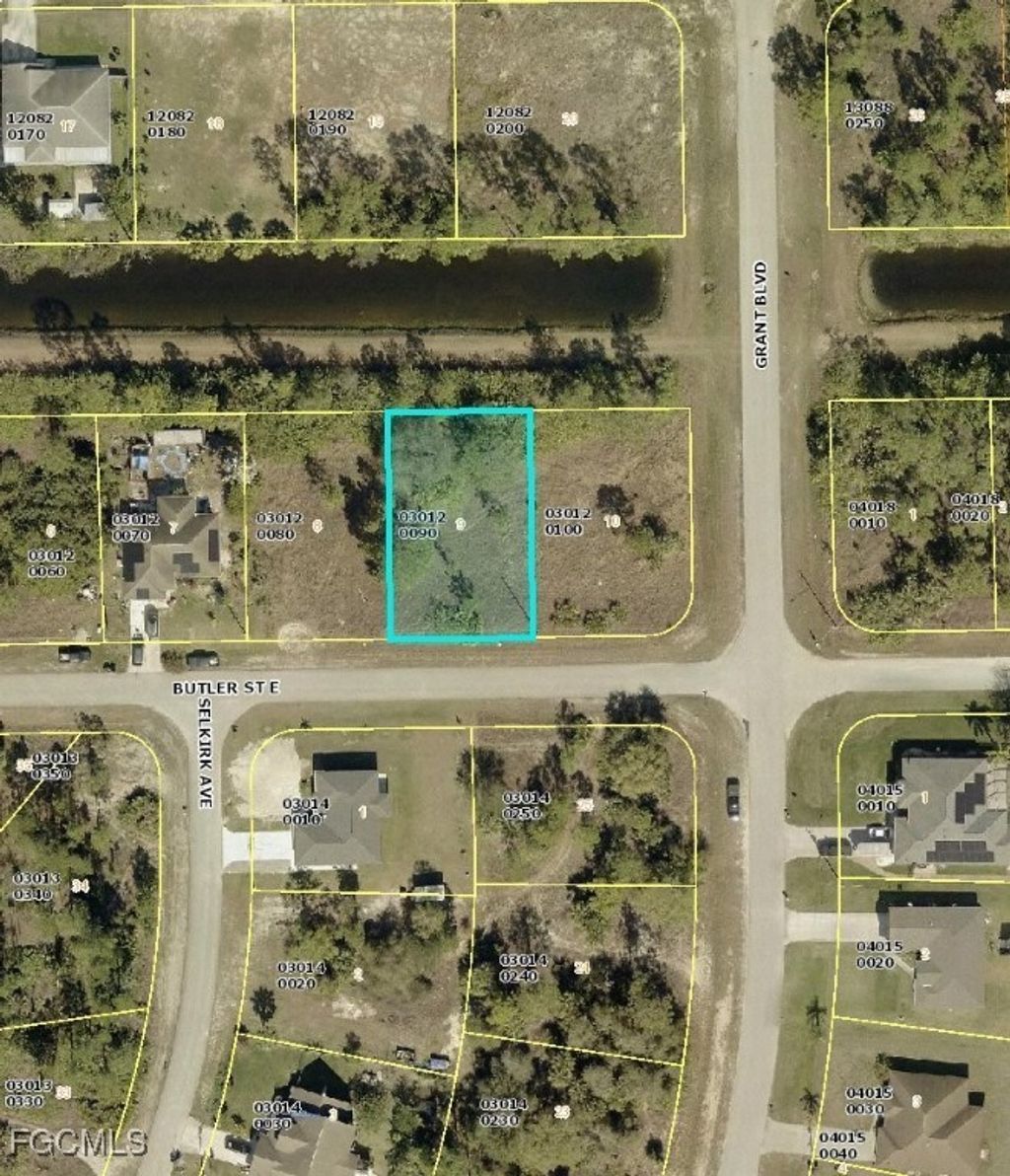 1043 Butler St E, Lehigh Acres