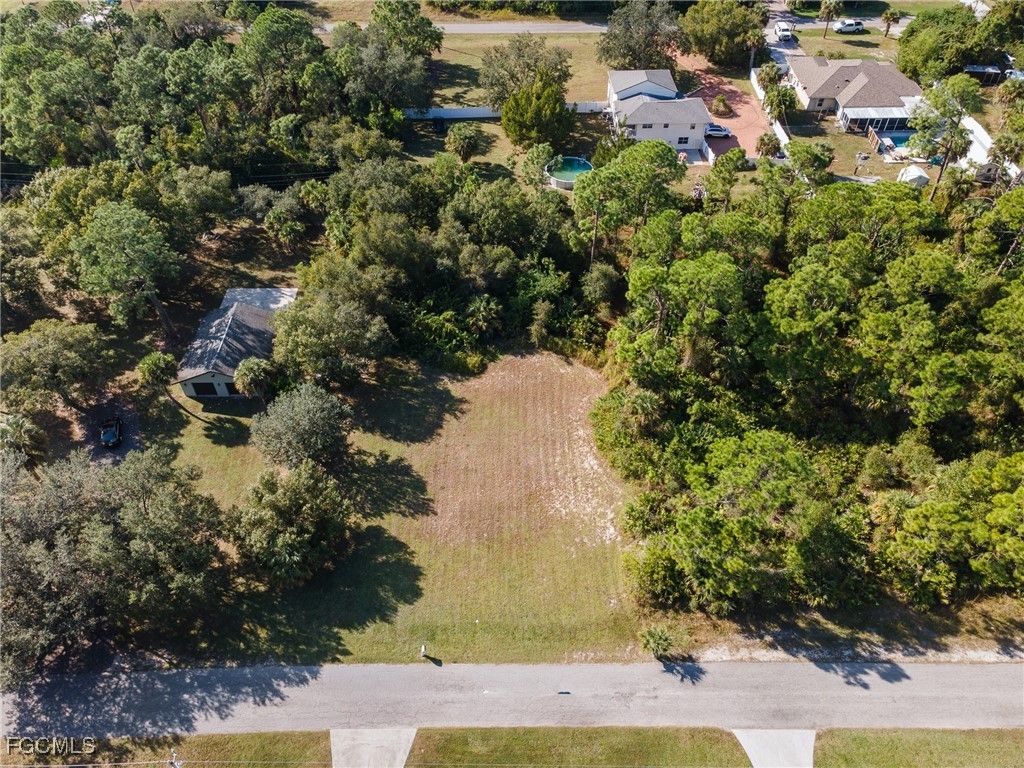 615 Henry Ave, LEHIGH ACRES