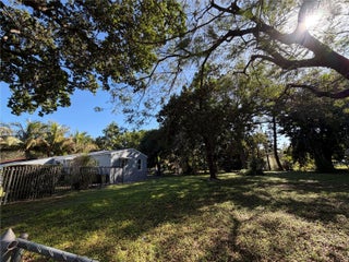 Photo of Listing #A11960199