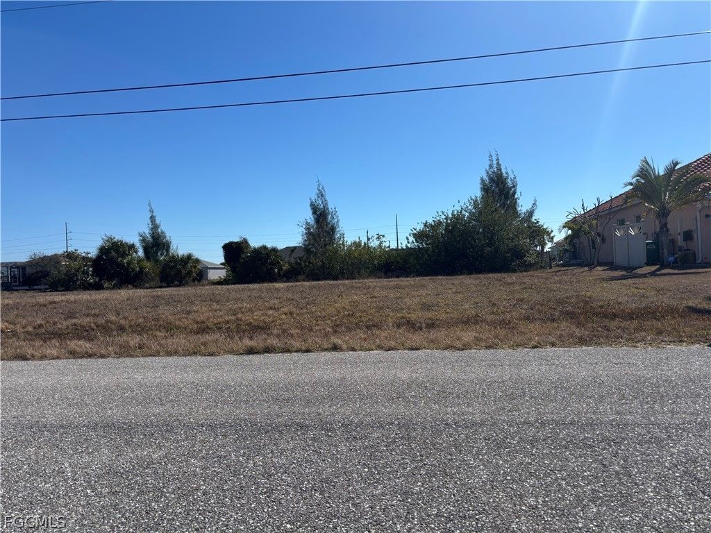 416 Nw 9th St, Cape Coral