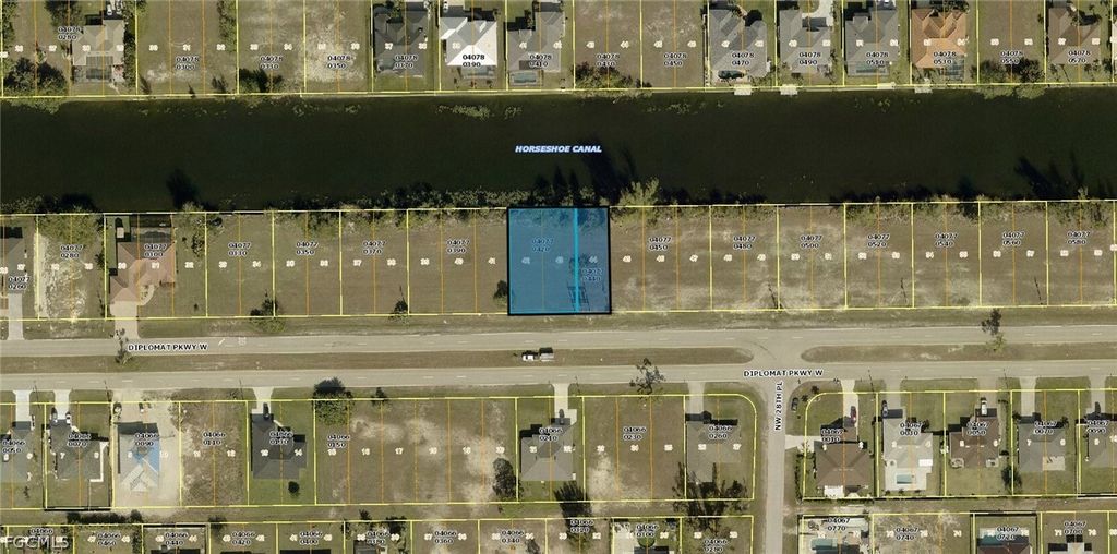 2841 & 2839 Diplomat Pkwy W, Cape Coral