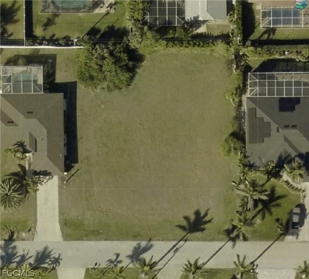 1729 Sw 40th Ter, CAPE CORAL