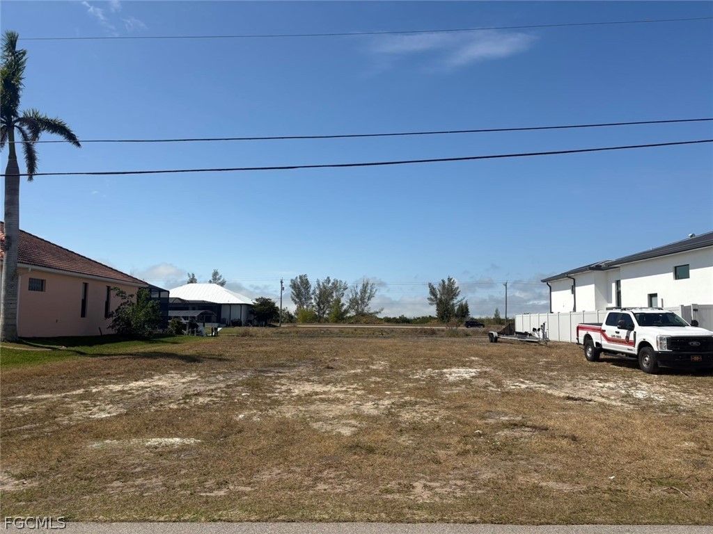 110 Nw 39th Ave, CAPE CORAL