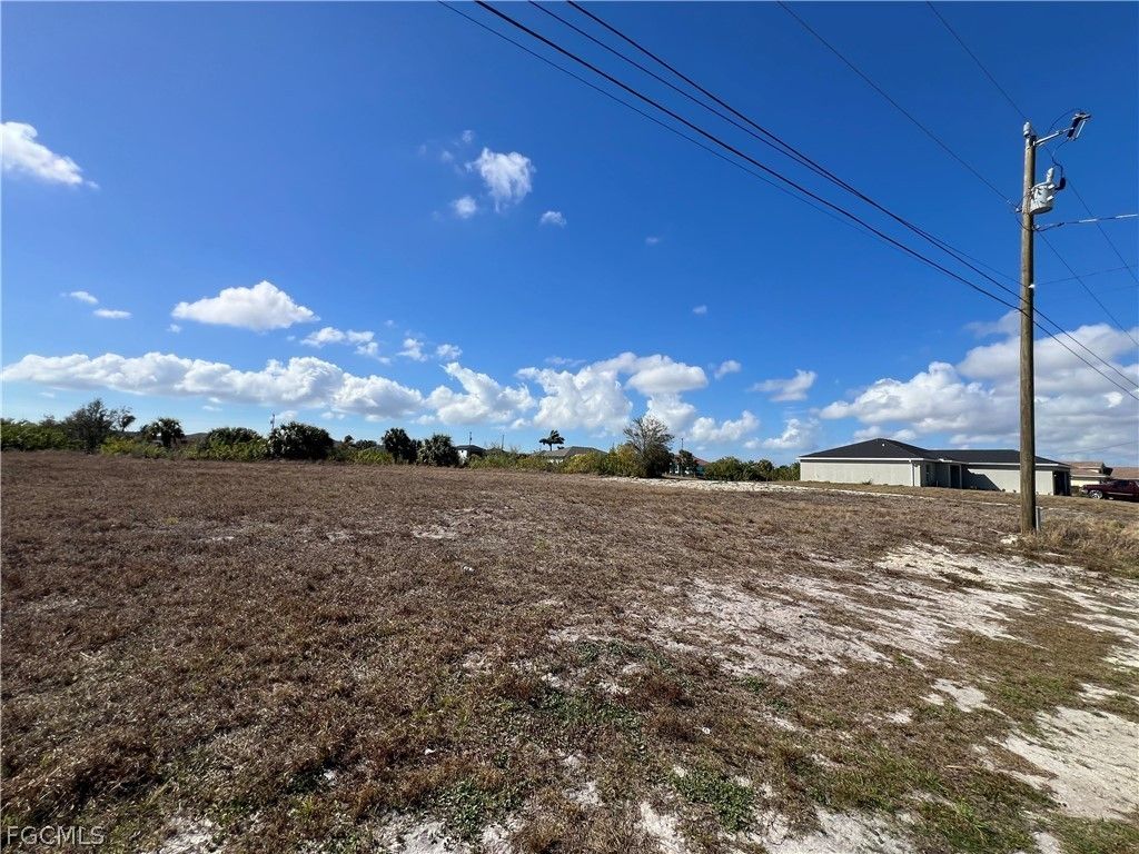 1016 Nw 12 Ave, CAPE CORAL