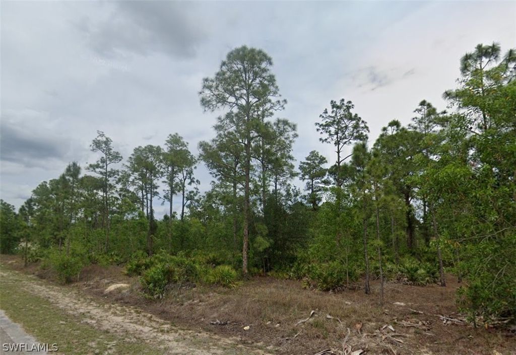 210 Johns Ave, Lehigh Acres