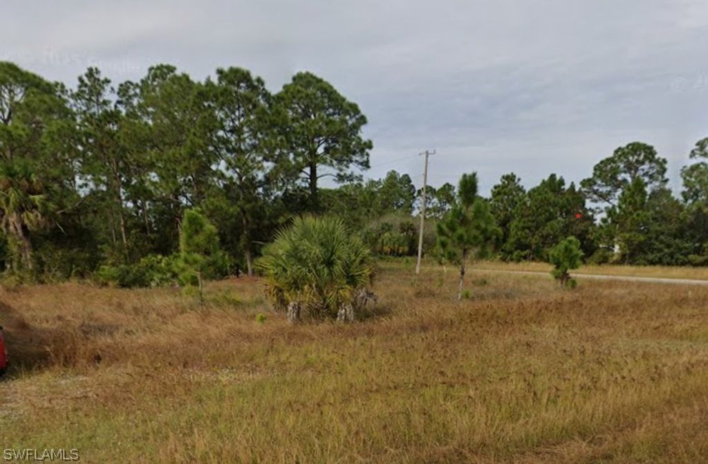 547 Columbus Blvd S, Lehigh Acres