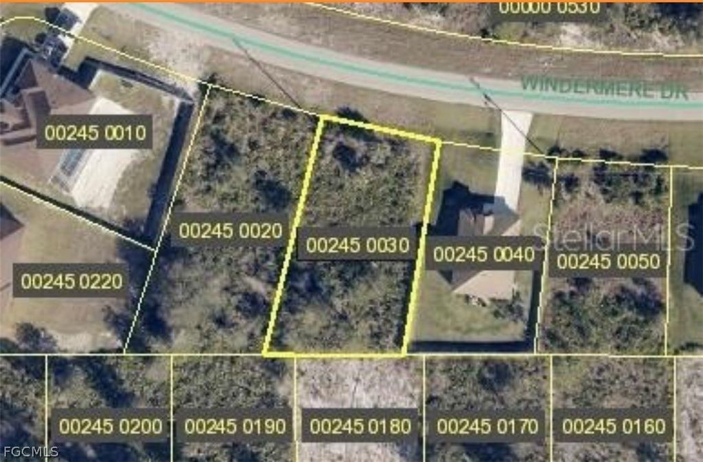 575 Windermere Dr, LEHIGH ACRES