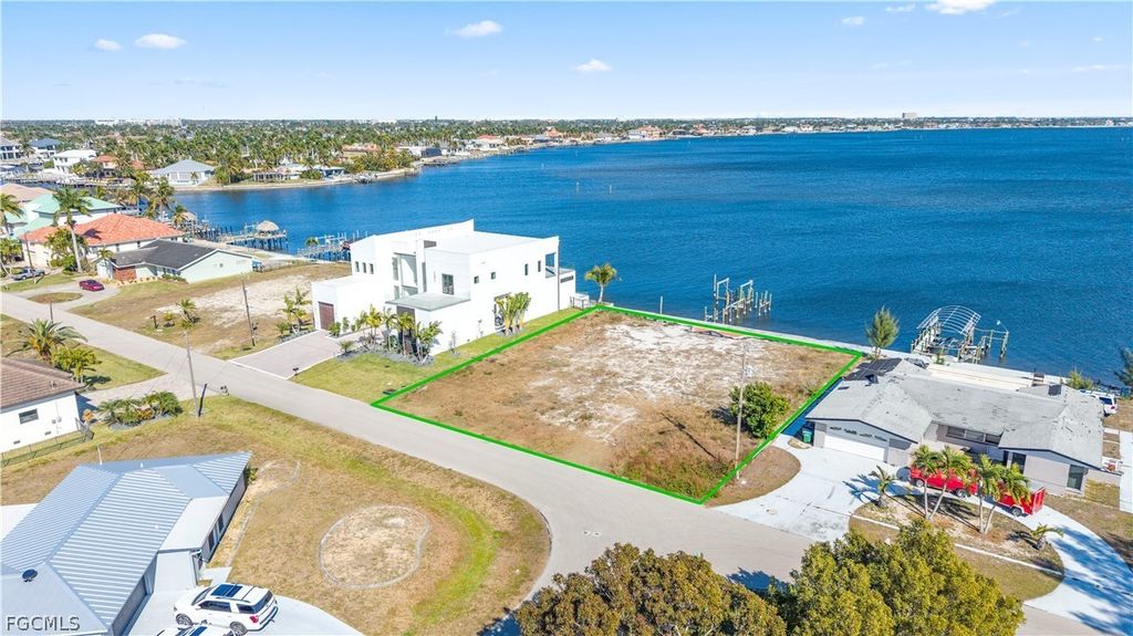 5837 Sw 1st Ave, Cape Coral