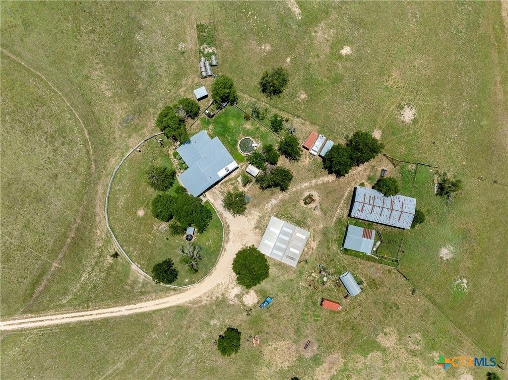 104 County Road 213, Bertram
