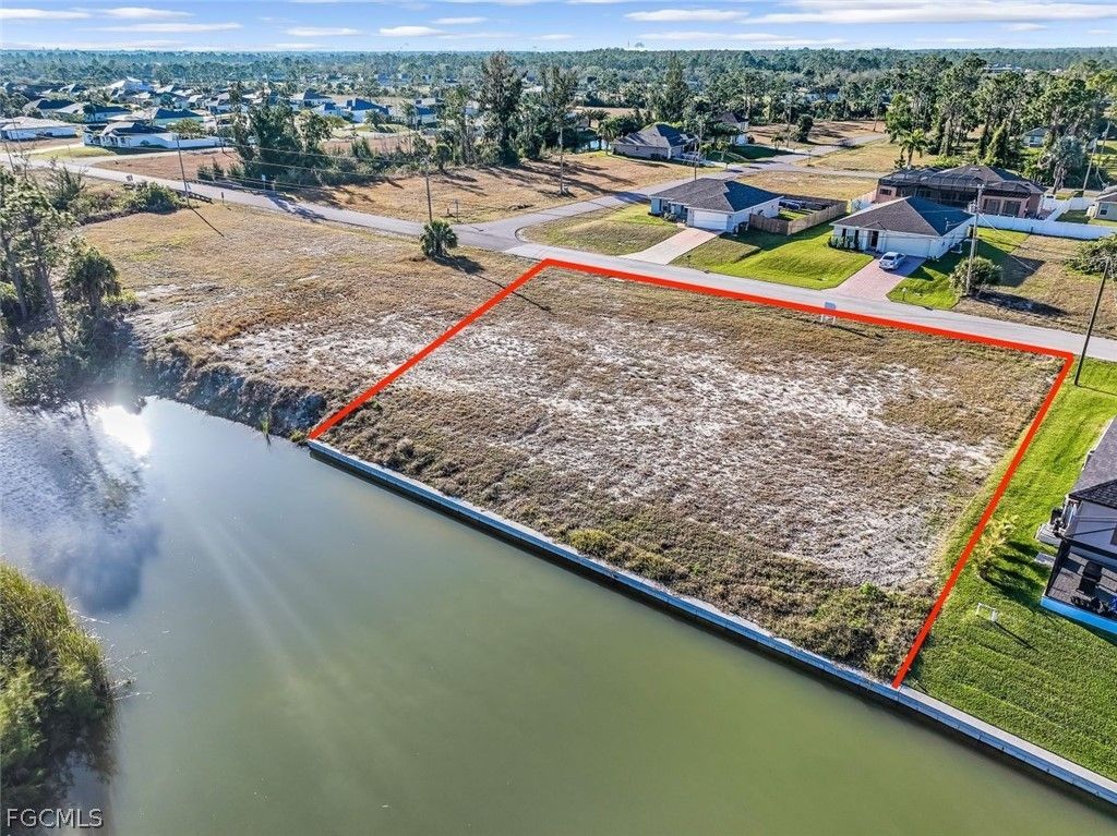2027 Ne 34th Ter, CAPE CORAL