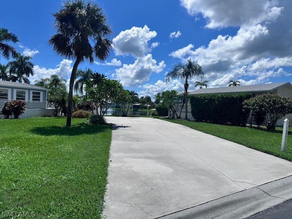 1002 Silver Lakes Blvd, Naples