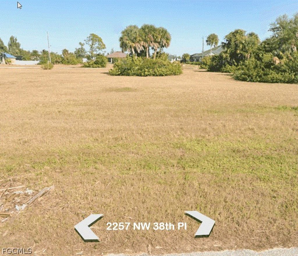 2257 Nw 38th Pl, CAPE CORAL