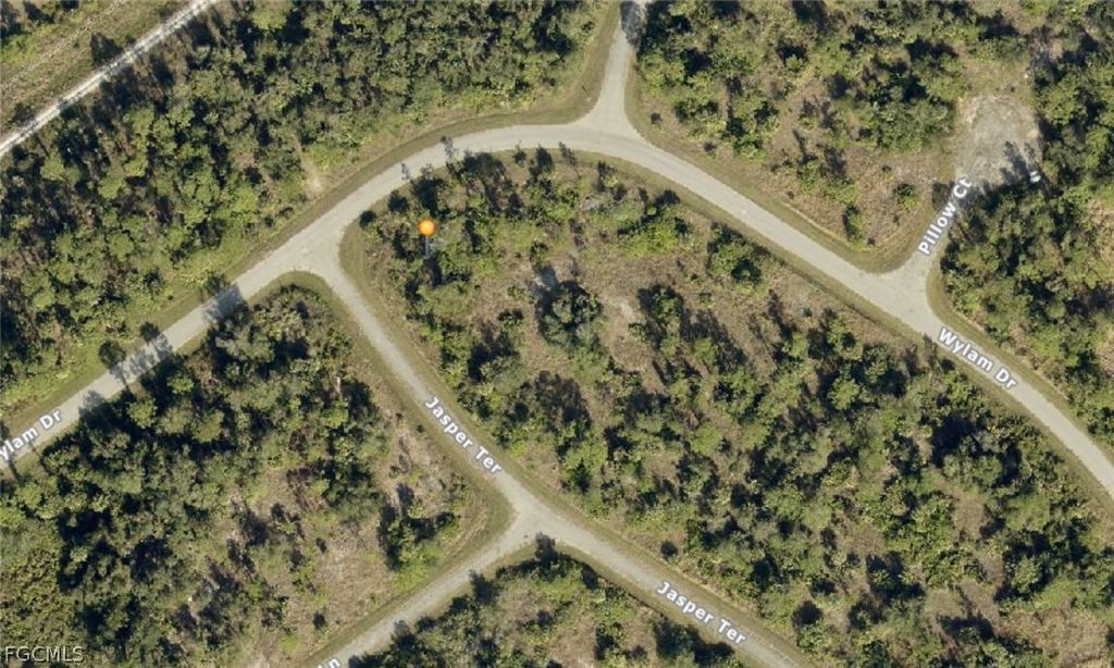 005 Wynlam Dr, NORTH PORT