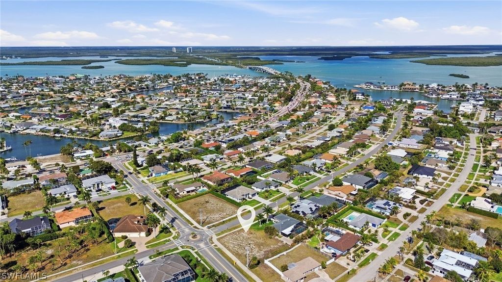 1201 6th Ave, Marco Island