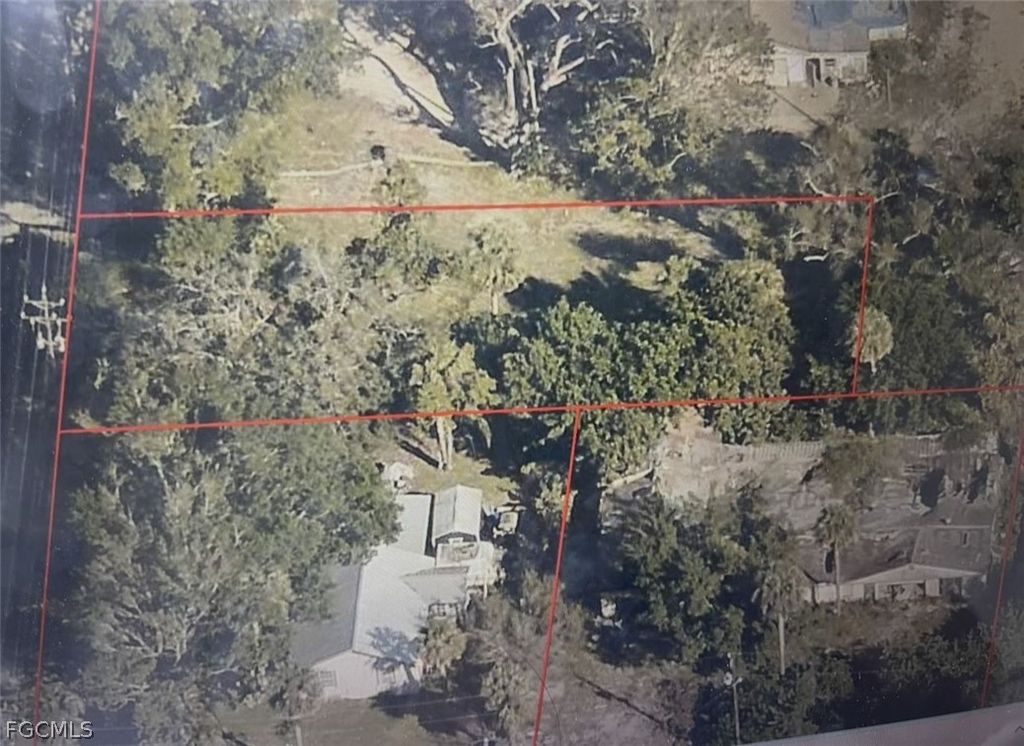 1412 Piney Rd, NORTH FORT MYERS