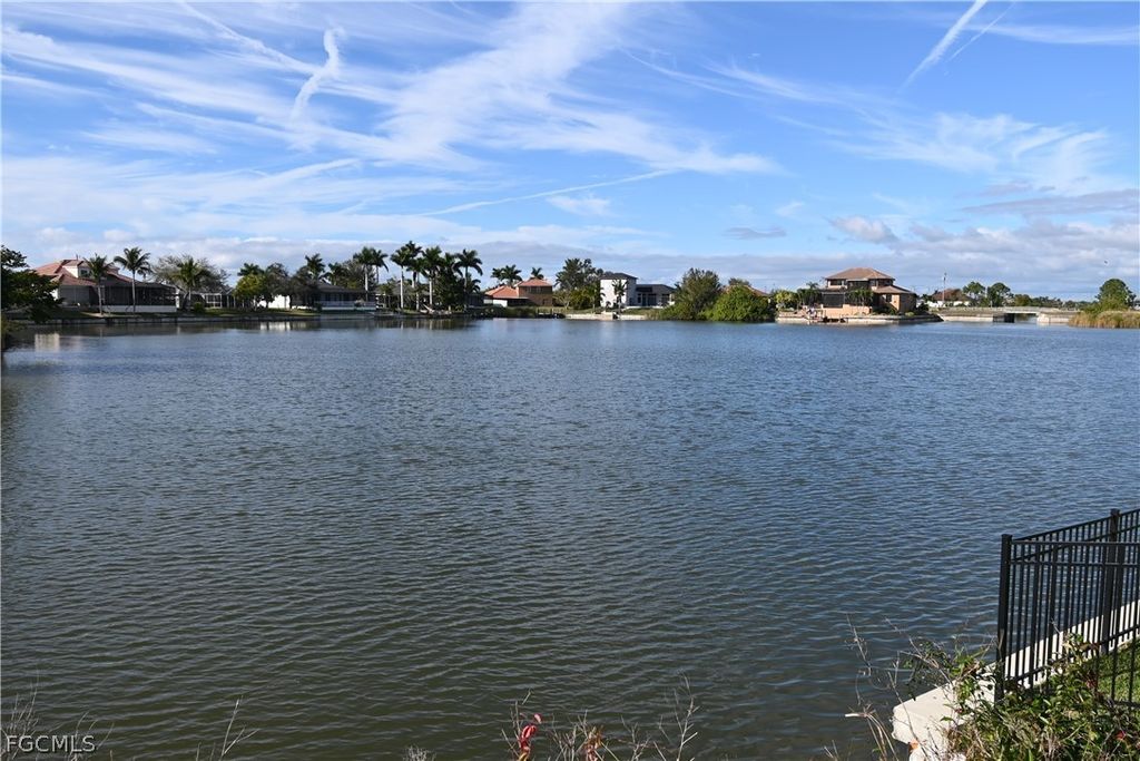 1416 Nw 9th Ave, Cape Coral